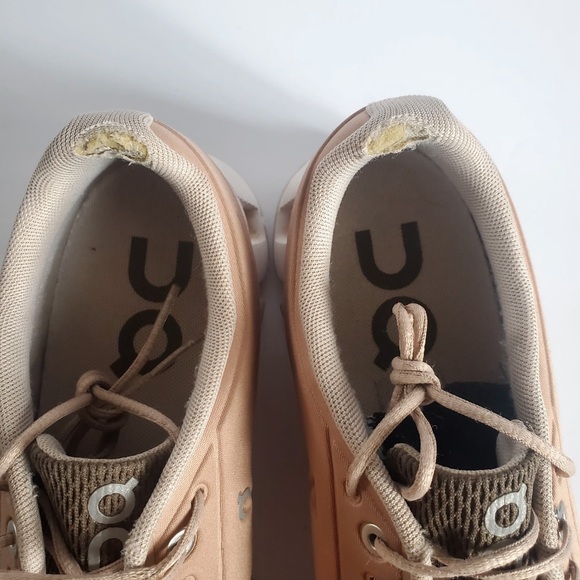 On cloud Mauve Pink  Engineering Swiss shoes Women's size 10 - Picture 9 of 10